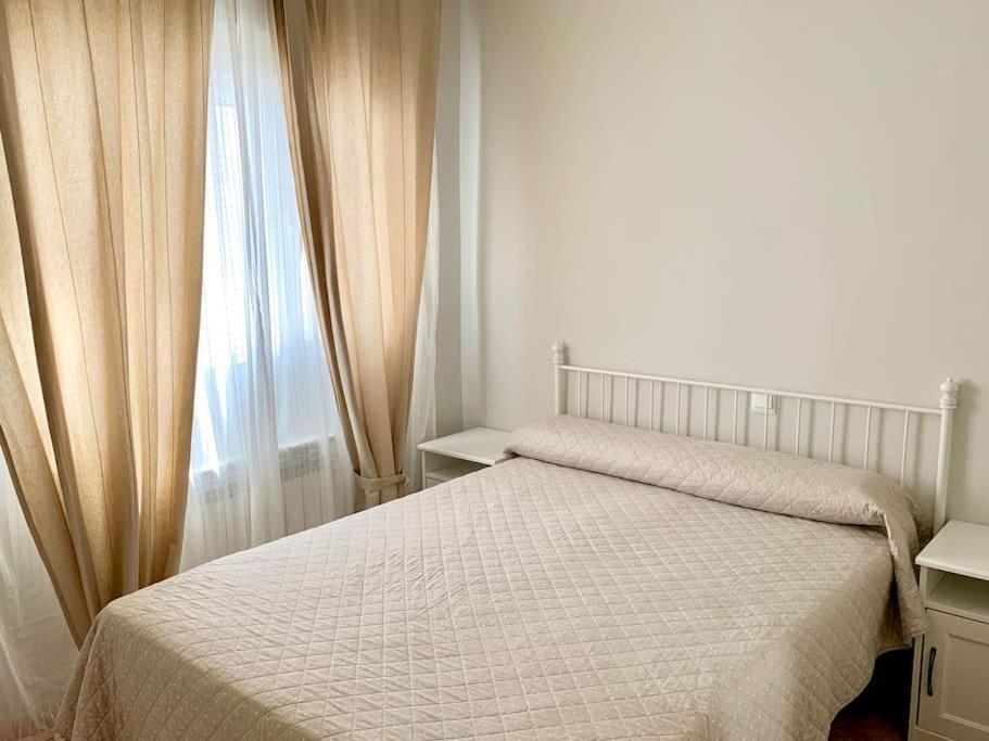 דירות Casavieja Casa Azanas מראה חיצוני תמונה