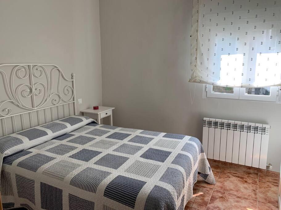 דירות Casavieja Casa Azanas מראה חיצוני תמונה