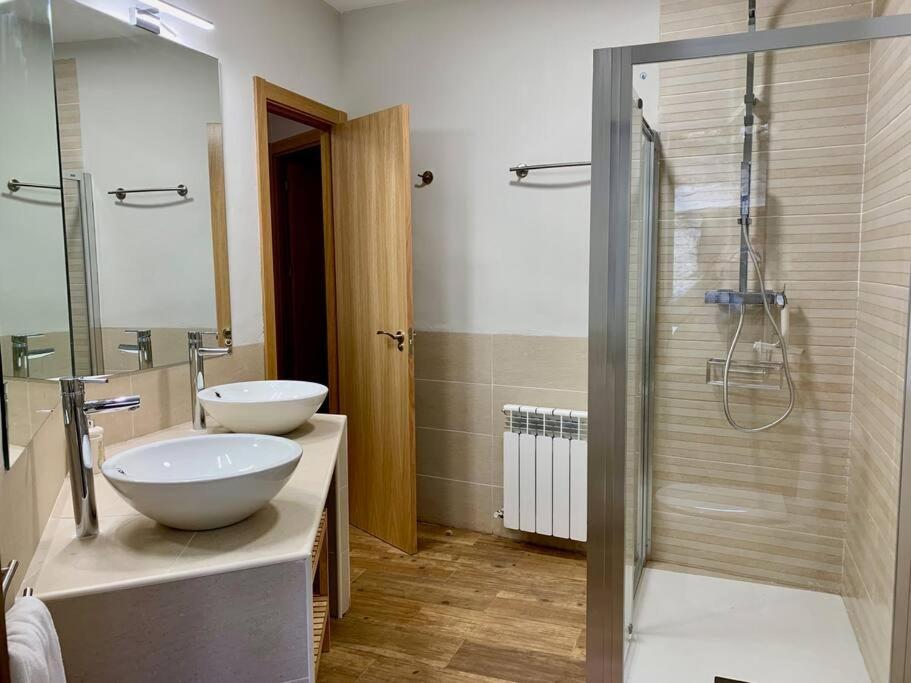 דירות Casavieja Casa Azanas מראה חיצוני תמונה